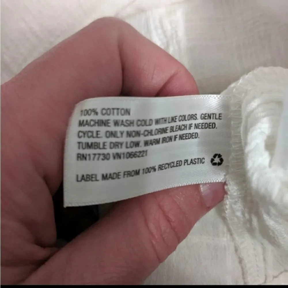 Universal Threads Cotton Ruffle Top - Picture 8 of 8